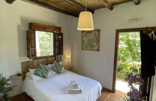 LOS PILAREJOS ACCOMMODATIONS/Standard Apartment