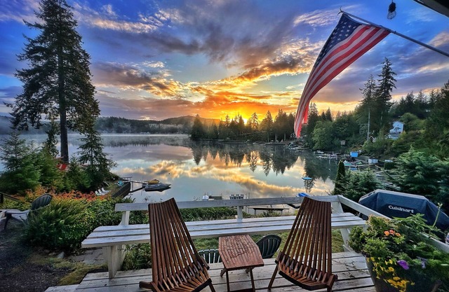 Lost Lake Love Shack, a great place to make memories with friends & family!