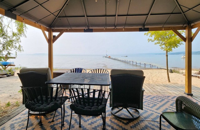 Love North Shore Cherry Cove Beachfront On West Grand Traverse Bay In Leelanau!