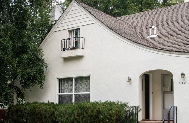 Lovely 2 Bedroom 2 Bath Apt 1