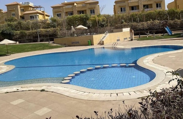 Lovely 3-bedroom rental unit with pool in sheihk Zayed city