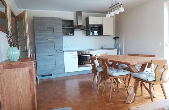 Lovely apartment for 5 guests with WIFI, TV and balcony
