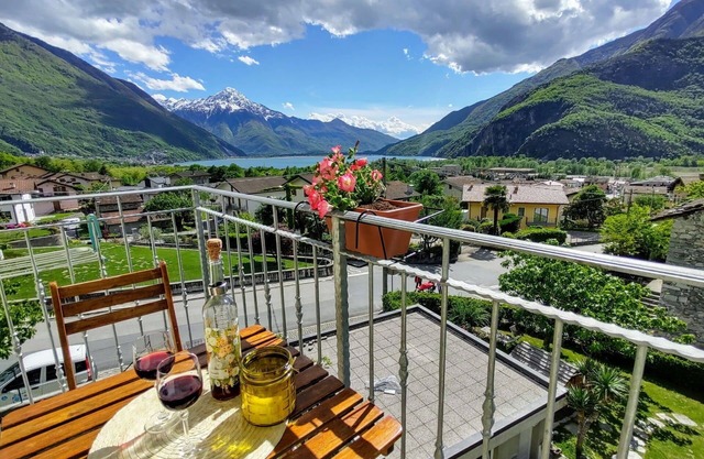 Lovely apartment for 5 guests with WIFI, TV and terrace