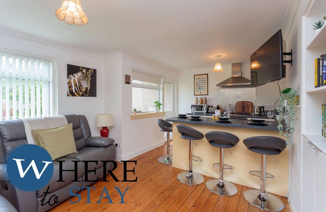 Lovely Apartment by the Hillwood Park-free Parking