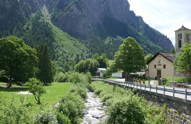 Lovely apartment for 4 people with WIFI, TV, patio, pets allowed and panoramic view