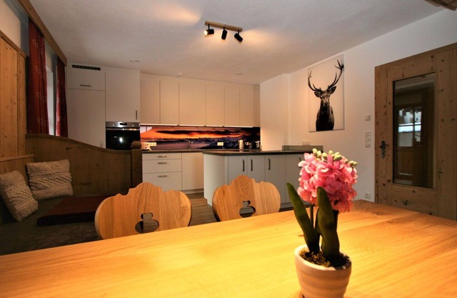 Lovely apartment for 5 people with WIFI, TV, terrace and parking