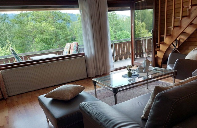 Lovely apartment for 4 guests with WIFI, TV, patio, pets allowed and parking
