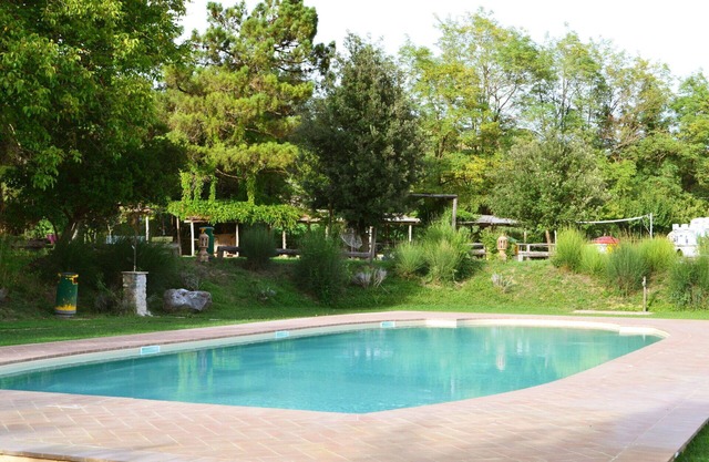 Lovely apartment for 8 guests with WIFI, pool, TV and parking