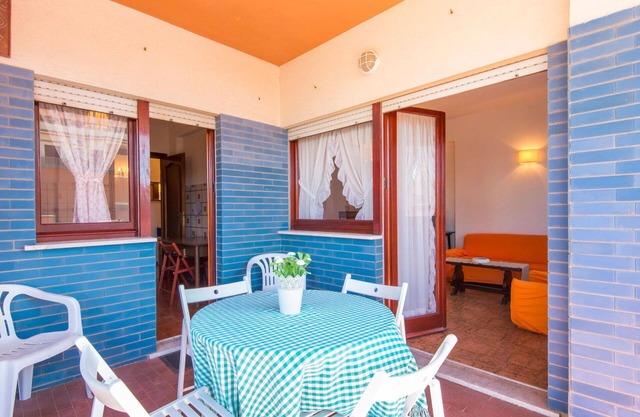 Lovely apartment for 4 people with WIFI, TV, terrace and parking