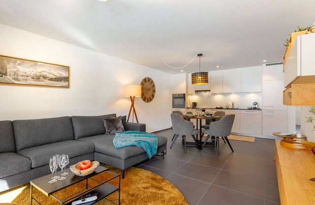 Lovely apartment for 4 people with WIFI, TV, balcony and panoramic view