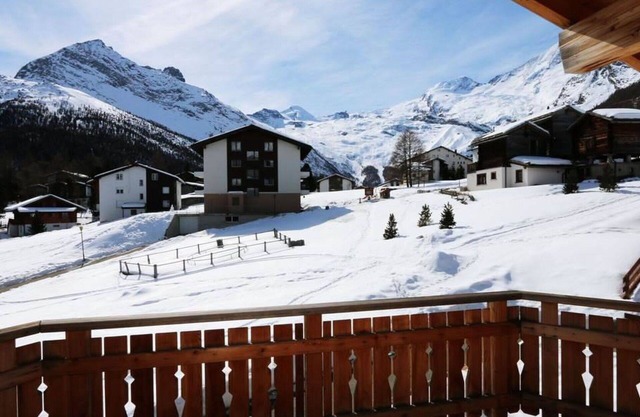Lovely apartment for 8 guests with WIFI, TV, balcony and pets allowed