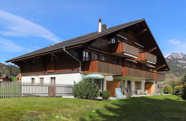 Lovely apartment for 4 guests with WIFI, TV and terrace