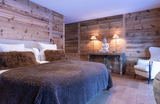 Lovely apartment for 10 people with WIFI, hot tub and TV