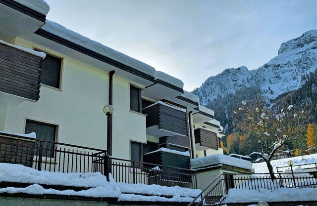 Lovely apartment for 4 people with WIFI, TV and parking