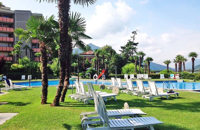 Lovely apartment for 5 guests with pool, A/C, WIFI, TV, balcony and panoramic view