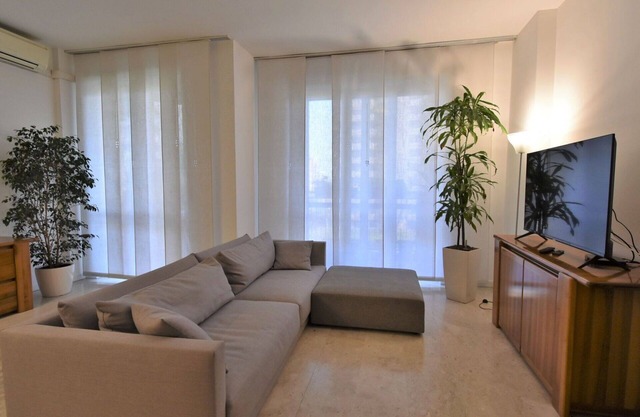 Lovely apartment for 6 guests with WIFI, A/C, TV and balcony
