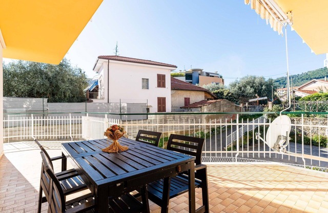 Lovely apartment for 6 guests with WIFI, balcony and pets allowed