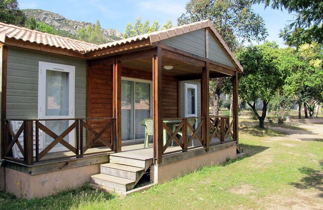 Lovely apartment for 6 people with A/C, WIFI, TV and terrace