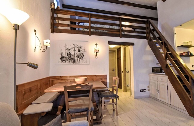 Lovely apartment for 5 people with WIFI, TV, balcony and parking