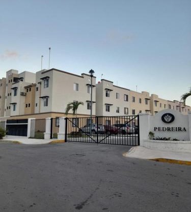 Lovely Apartment HOEStel Pedreira!