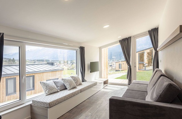 Lovely apartment in villa for 4 people with WIFI, TV, terrace and parking