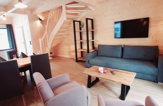 Lovely apartment in villa for 4 guests with WIFI, TV, terrace, panoramic view and parking