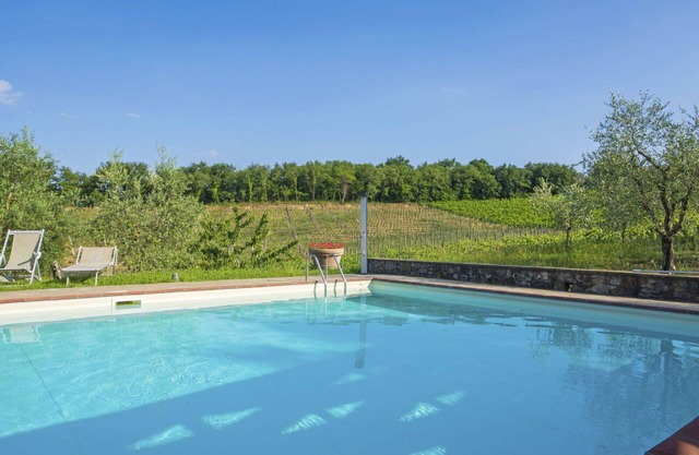 Lovely apartment in villa for 2 people with pool, WIFI, A/C, TV, terrace and pets allowed