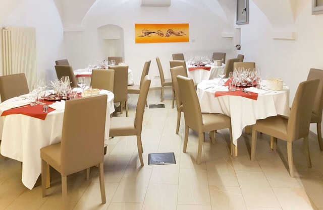 Lovely apartment for 2 people with WIFI, A/C, TV, balcony, pets allowed and parking