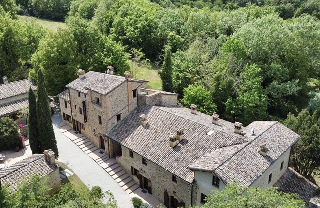 Lovely apartment in villa for 4 people with A/C, pool, WIFI, TV, patio, panoramic view and parking