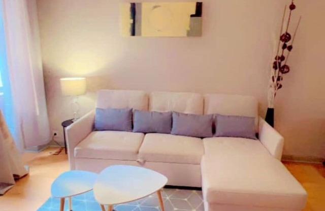 Lovely, bright apartment