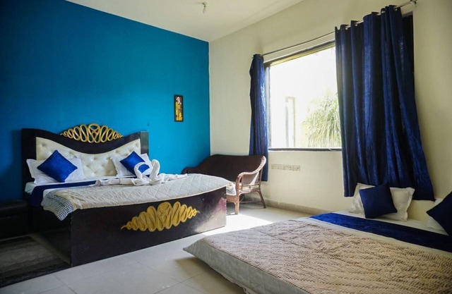 Lovely farmhouse gurgaon