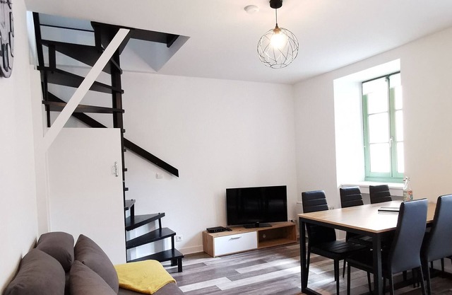 Lovely fully-equipped apartment house, quiet and bright, near Mont-Saint-Michel