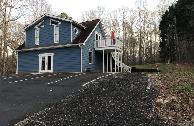 Lovely Guest House ~ Lakepoint ~ Lake Allatoona ~ Red Top Mountain