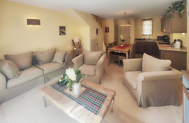 Lovely home in Saint-Laurent-de-la-Ca