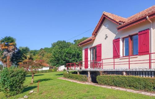 Lovely Home In Nanteuil-En-Vallée With Wifi