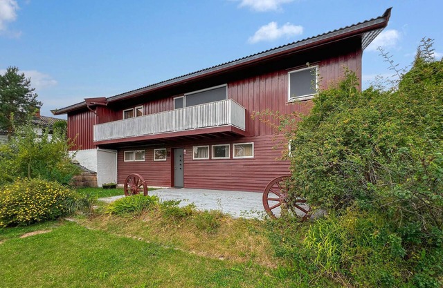 Lovely home in Hamar with WiFi