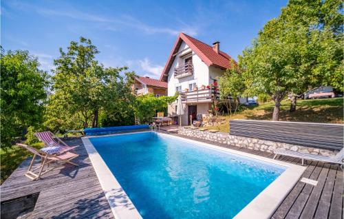 Lovely Home In Cerovac Vukmanicki