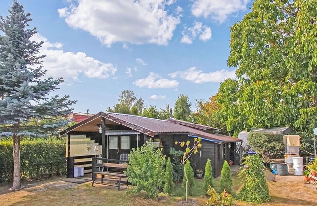 Lovely home in Waren (Müritz) with WiFi