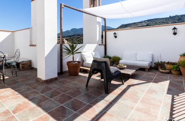 Lovely house with nice terrace