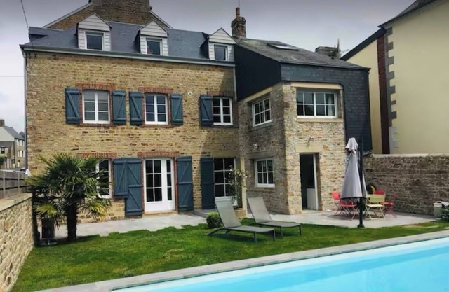 Lovely house with swimming pool in town center near Mont St Michel