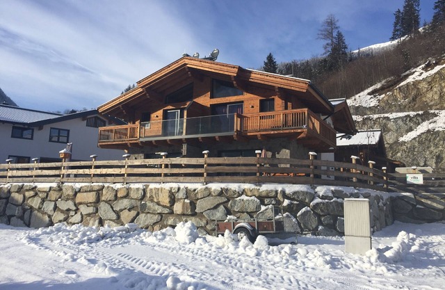 Lovely Lodge with Sunday arrival and departure