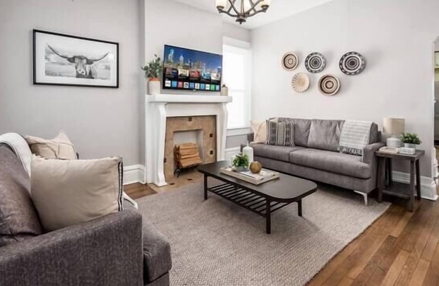 LOVELY *NEW* 4BR IN OLDE TOWN EAST l FREE PARKING
