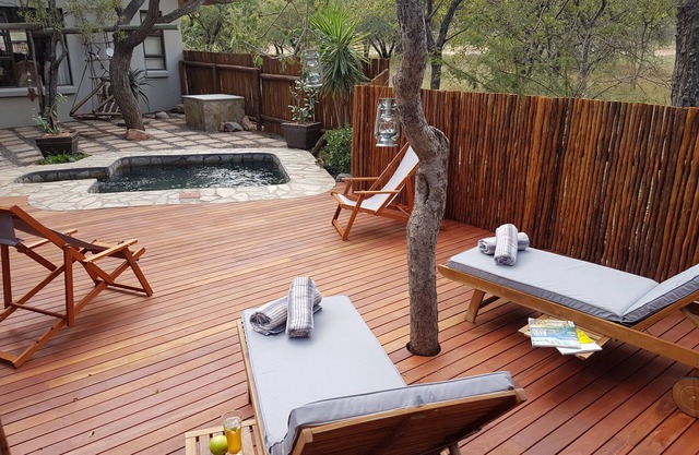 Lovely Self catering lodge sleeping 8 in the secure Hoedspruit Wildlife Estate