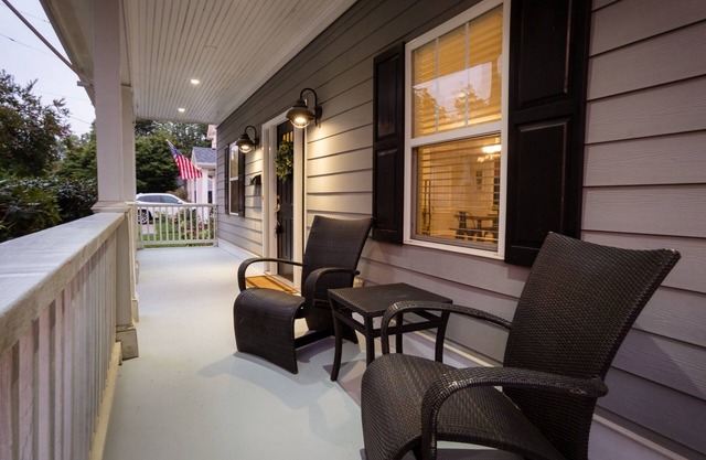 Lovely, Spacious Home-just minutes from downtown Raleigh!