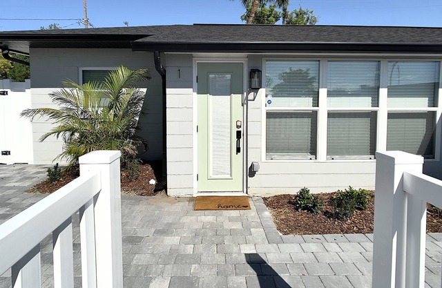 Lovely two bedroom rental unit in Orlando!
