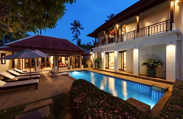 Lovely Villa Plumeria with private pool, huge garden and beach access