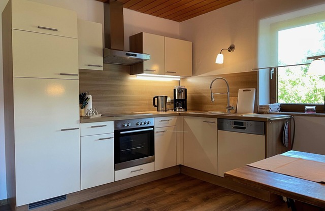 Lovingly furnished apartment with sunny breakfast terrace