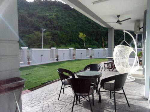 LOW SEASON PROMOTION! Mountainview Corner Lot 10 pax