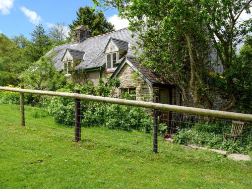 Lower Goytre Farmhouse