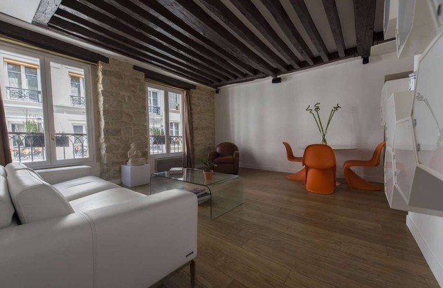 Lucius, 1BR/1BA, 2 people